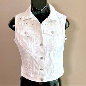 Jessica Simpson cropped jean vest with eyelet detail